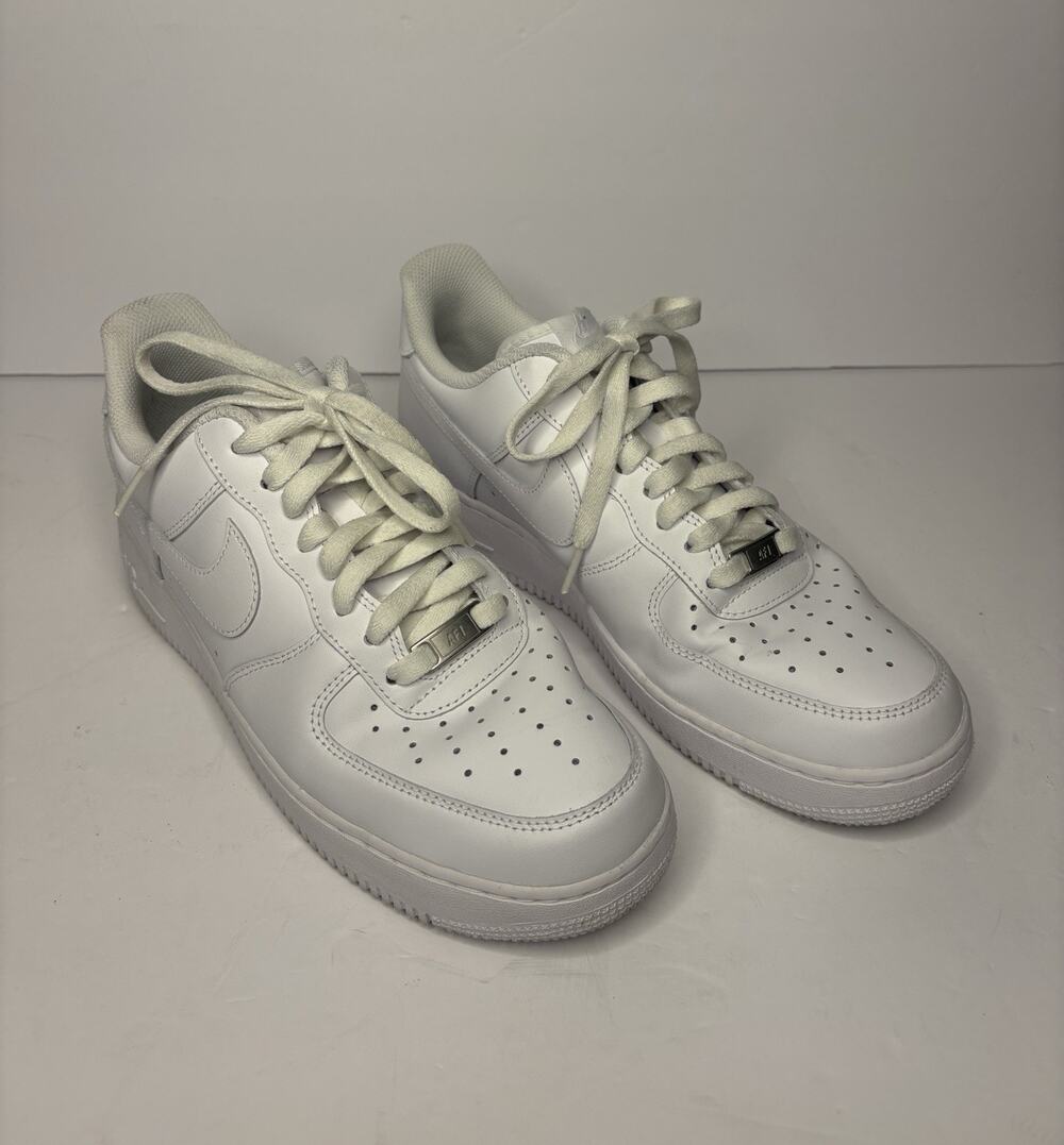 Nike Air Force 1 Low '07 Triple White Sneakers Men’s Sz 9
